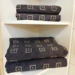 Quartier Victoria - Exklusives Souterrain-studio Am Goethepark Mit Kueche