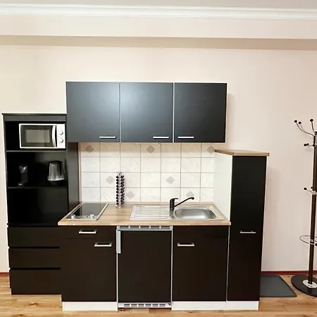 Appartamento Quartier Victoria - Exklusives Souterrain-studio Am Goethepark Mit Kueche Weimar (Thuringia)