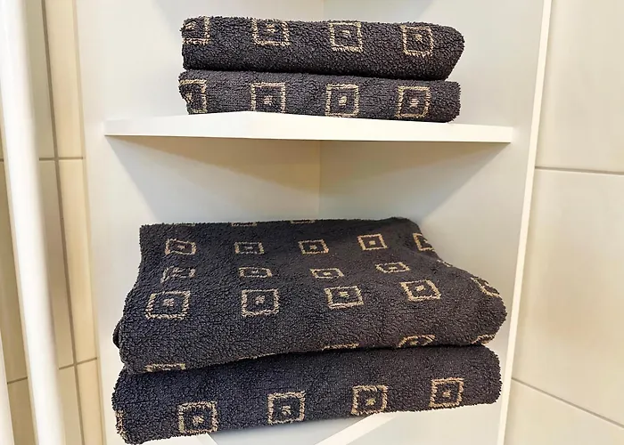 Quartier Victoria - Exklusives Souterrain-studio Am Goethepark Mit Kueche