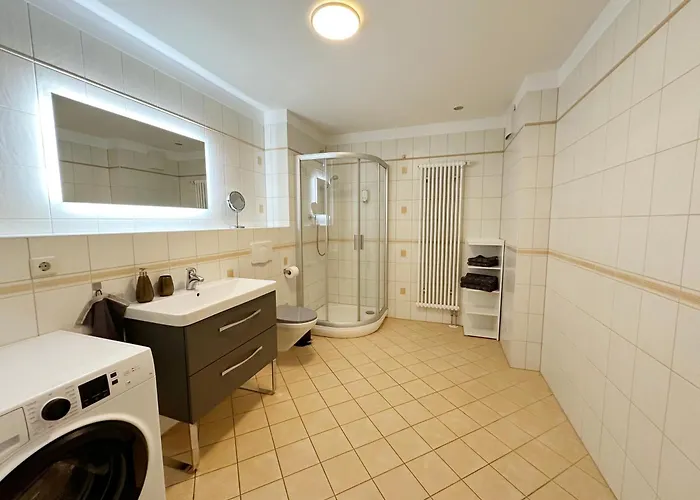 Apartamento Quartier Victoria - Exklusives Souterrain-studio Am Goethepark Mit Küche *
